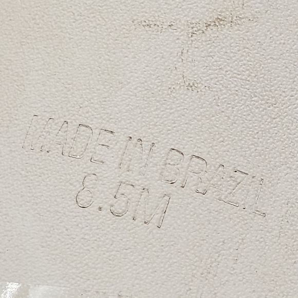 Steve Madden Dodie Sandals in Bone Leather Made In Brazil Size 8.5 - Picture 12 of 12